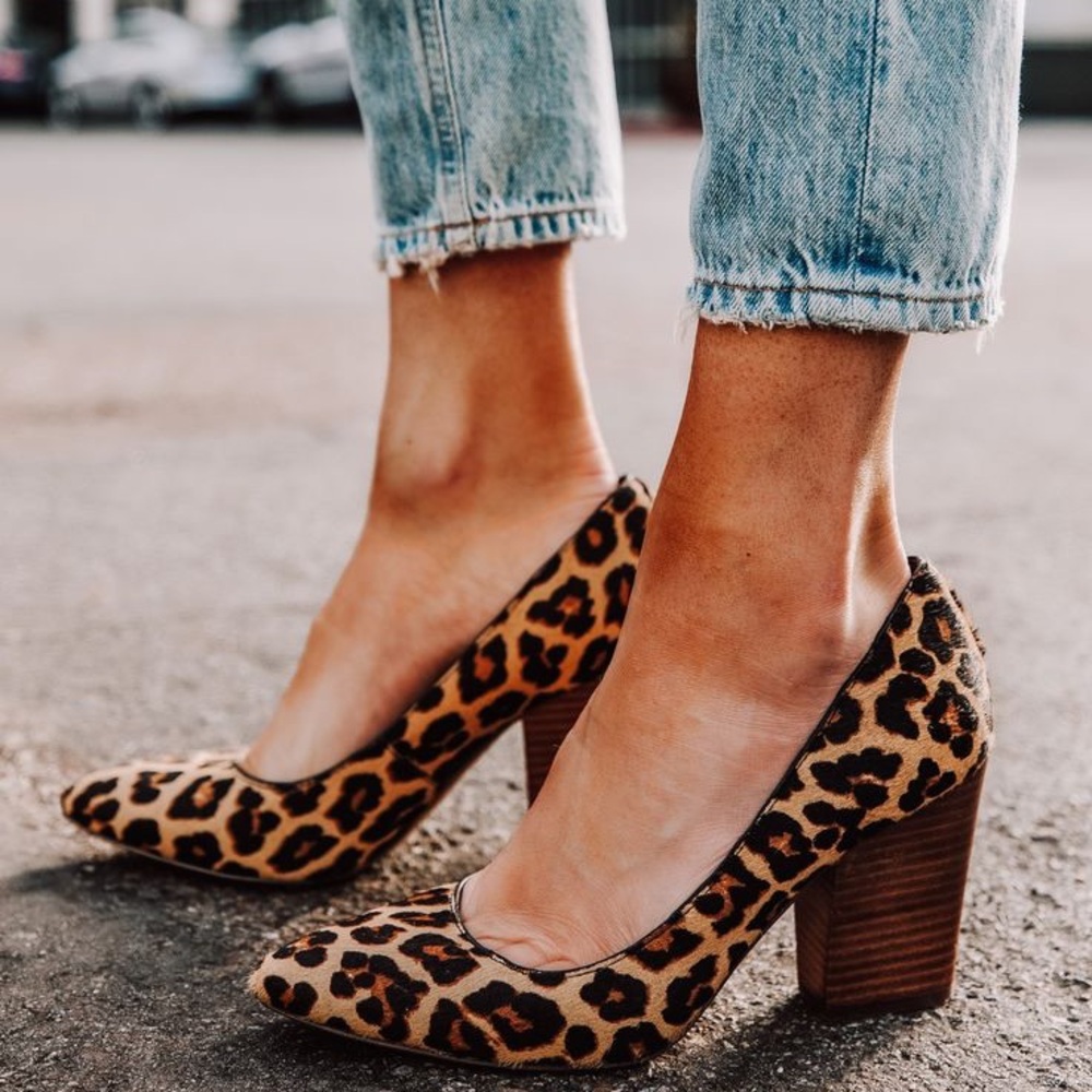 NIB Crown Vintage Brown and Black Heels